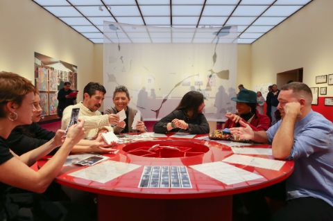 Eröffnung von Übungen zur Verwandlung–Sergio Zevallos (2023). Foto: Laura Fiorio