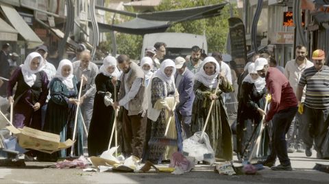 Pınar Öğrenci, Still aus Objection of the Mothers of the City (2025)