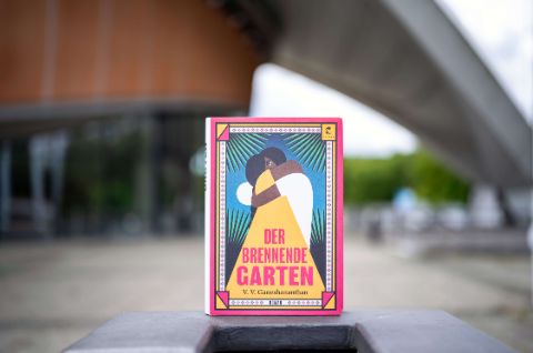 V. V. Ganeshananthan: Der brennende Garten – Cover
