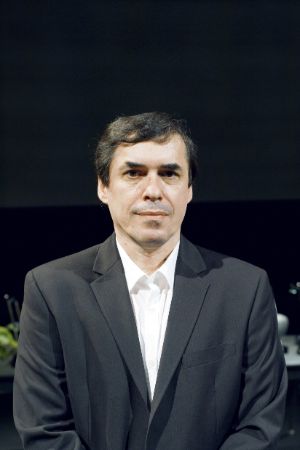 International Literature Award - Haus der Kulturen der Welt 2012. Award winner 2012: Mircea Cartarescu (author) für "Der Körper"